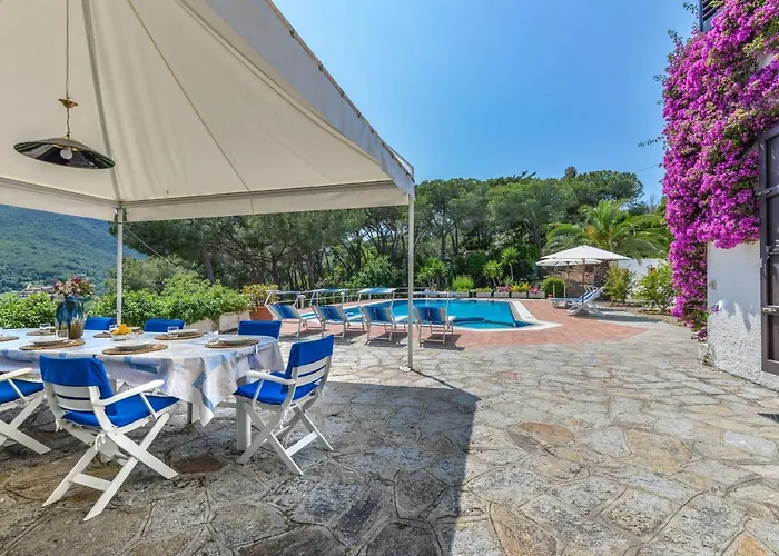 Ottagonale Вилла